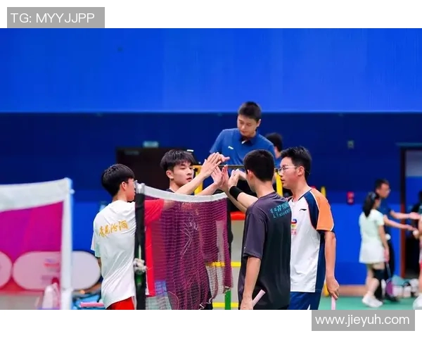 成都羽毛球队防反战术揭秘：深度解析羽毛球比赛中的战术运用与技巧