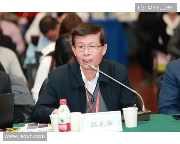 成都羽毛球队转型之路:得失之间的深刻反思与未来展望 成都羽毛球队转型之路:得失之间的深刻反思与未来展望